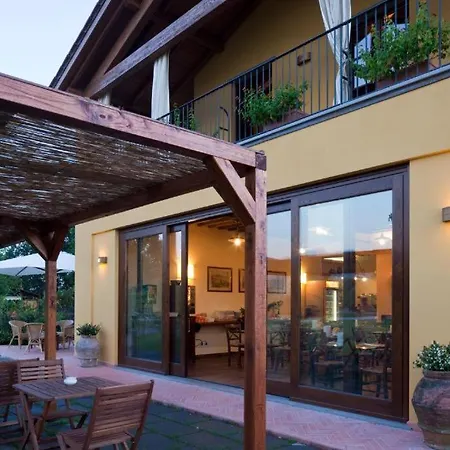 Sarzana-charming Pool And Bb 3* 萨尔扎纳