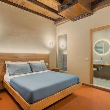 Sarzana-charming Pool And Bb ホテル