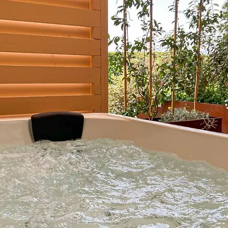 Sarzana-charming Pool And Bb Hotel Sarzana
