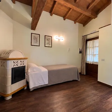 Sarzana-charming Pool And Bb Hotel 3*