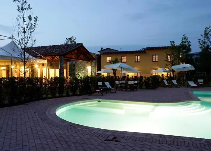 Hotel Sarzana-charming Pool And Bb