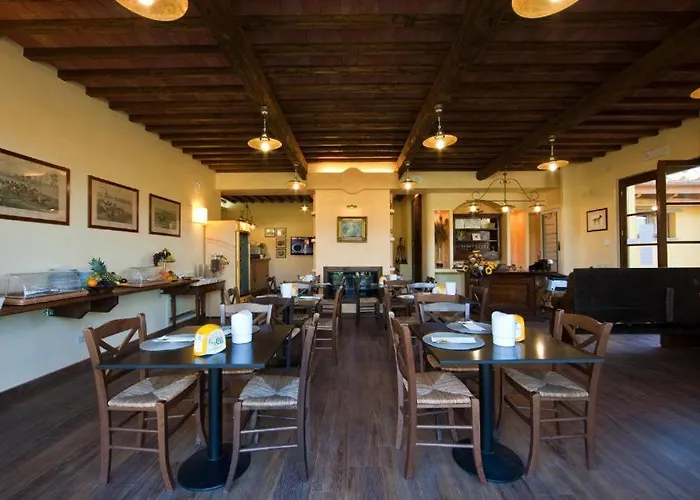 Hotel Sarzana-charming Pool And Bb 3*